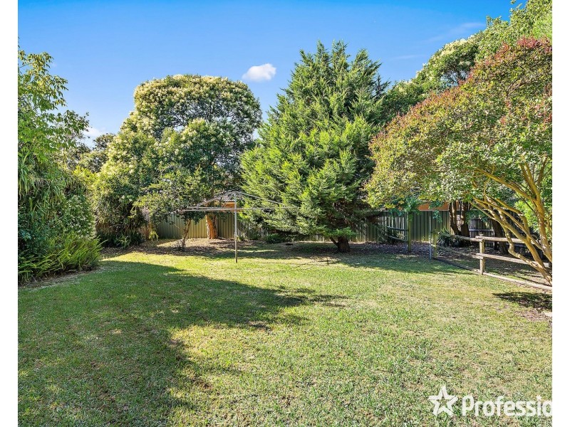 3 Luscombe Court, Kilsyth VIC 3137