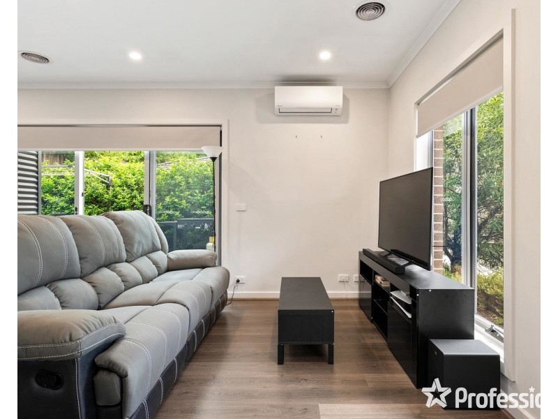 10 Prestige Close, Mooroolbark VIC 3138