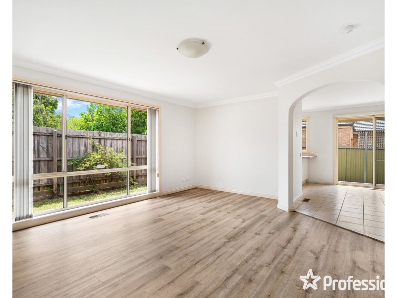 3/12 Railway Crescent, Croydon VIC 3136