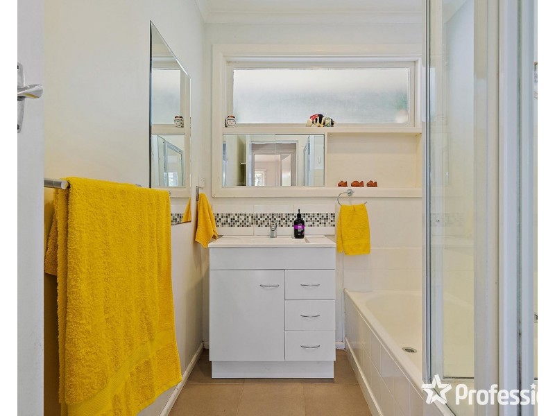 4 Mitchell Road, Lilydale VIC 3140