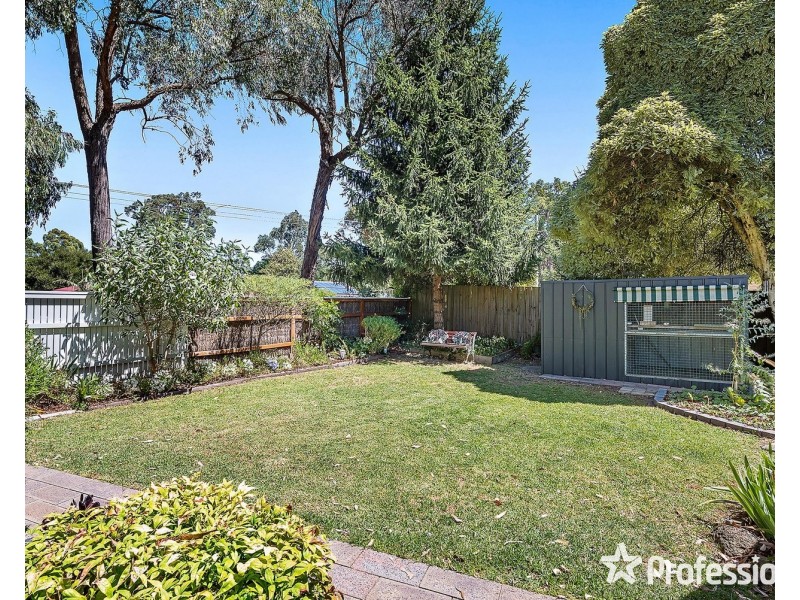 4 Mitchell Road, Lilydale VIC 3140