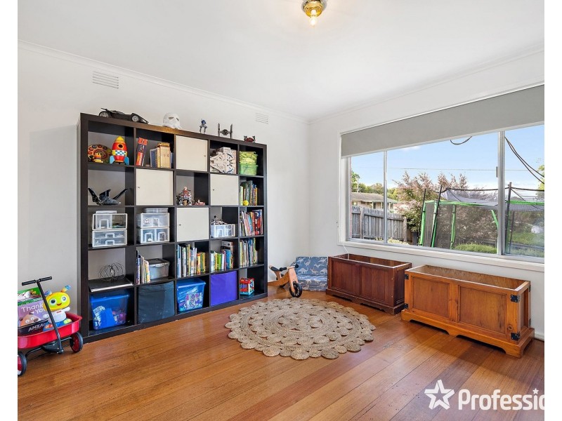 6 Carawa Street, Mooroolbark VIC 3138