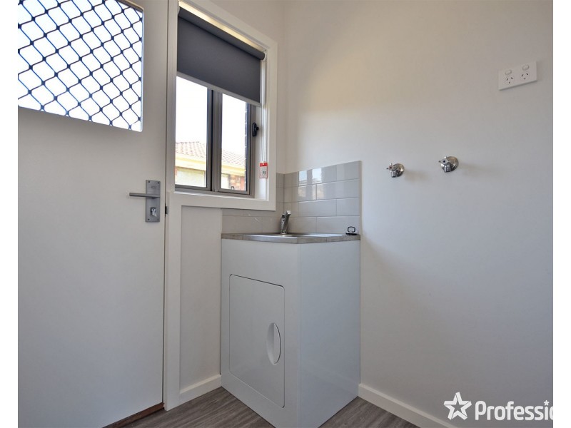 2 Reska Place, Mooroolbark VIC 3138