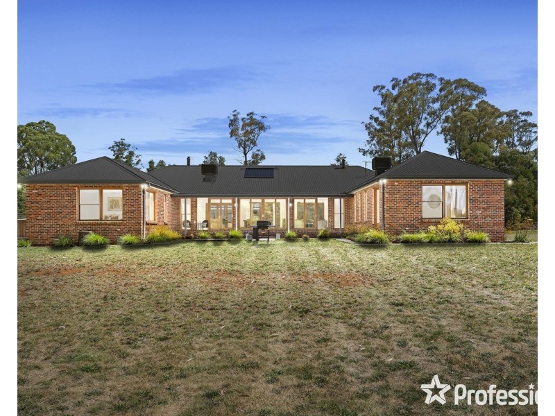 565 Thonemans Road, Hoddles Creek VIC 3139