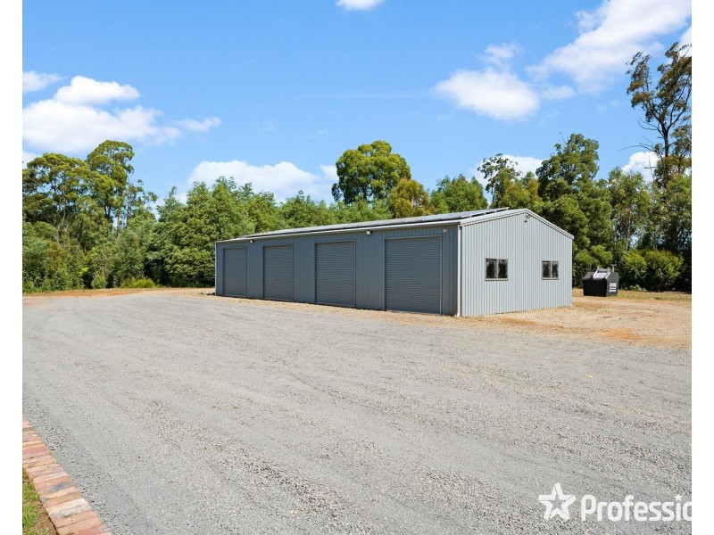 565 Thonemans Road, Hoddles Creek VIC 3139