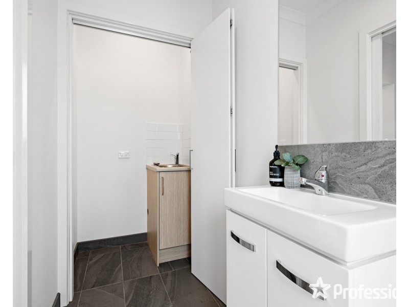 7/67-69 Manchester Road, Mooroolbark VIC 3138