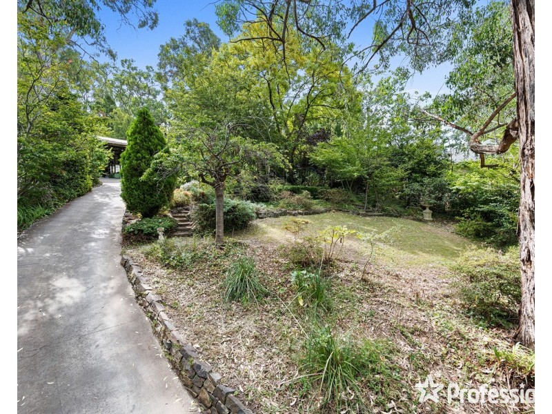 51 Old Warburton Highway, Seville East VIC 3139