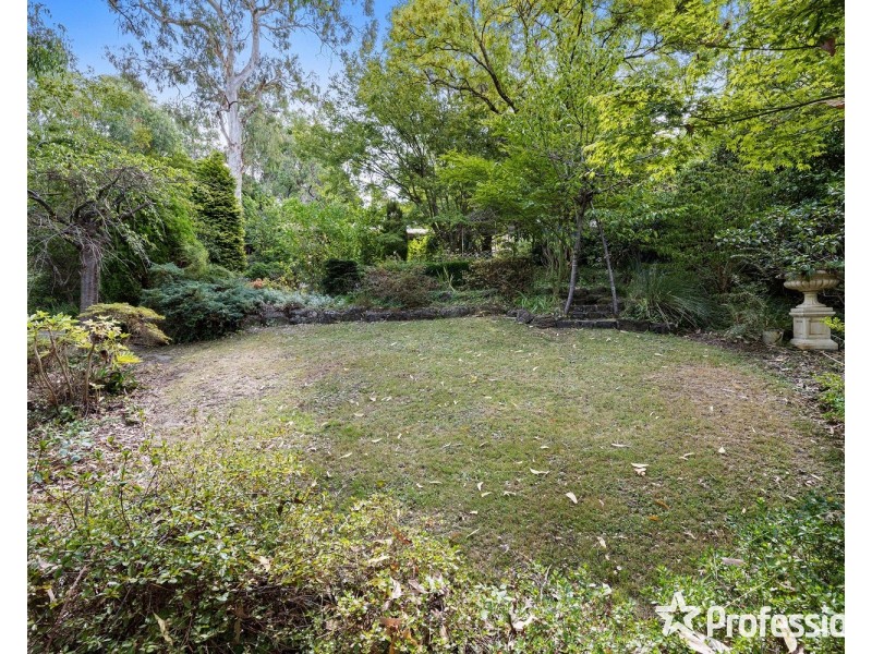 51 Old Warburton Highway, Seville East VIC 3139