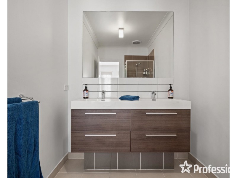 3/107 Mount View Parade, Croydon VIC 3136