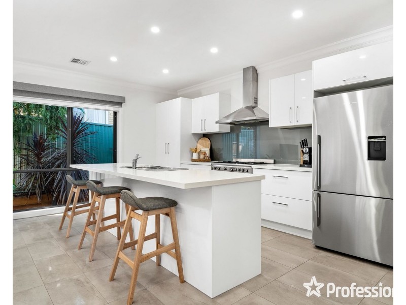 10a Geoffrey Drive, Kilsyth VIC 3137