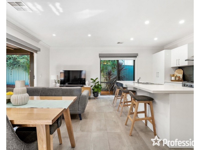 10a Geoffrey Drive, Kilsyth VIC 3137