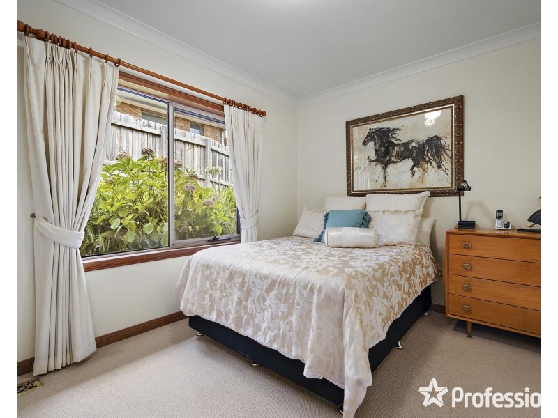 2 French Close, Mooroolbark VIC 3138