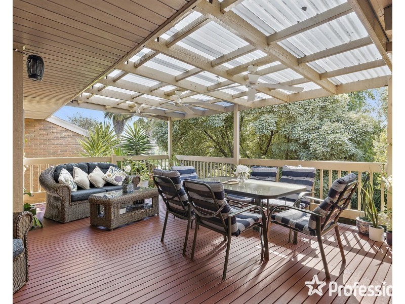2 French Close, Mooroolbark VIC 3138