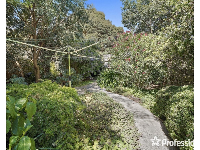 2 French Close, Mooroolbark VIC 3138