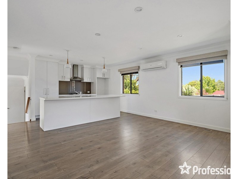 1A Yuruga Court, Mooroolbark VIC 3138