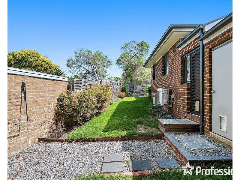 1A Yuruga Court, Mooroolbark VIC 3138