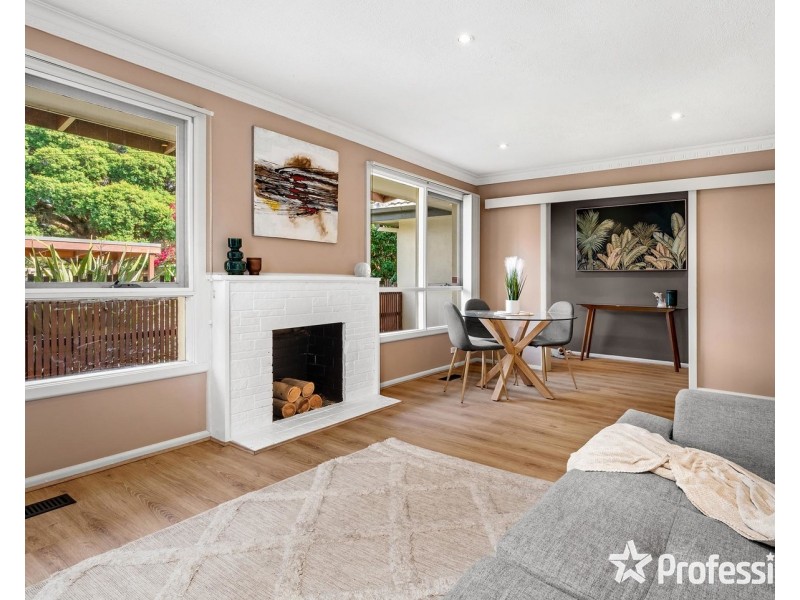 1/8 Mersey Road, Kilsyth VIC 3137