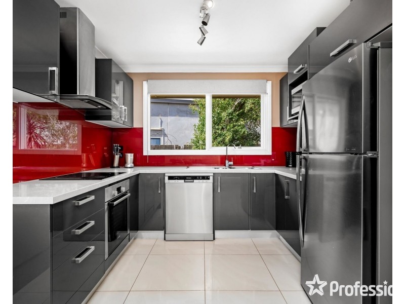 1/8 Mersey Road, Kilsyth VIC 3137