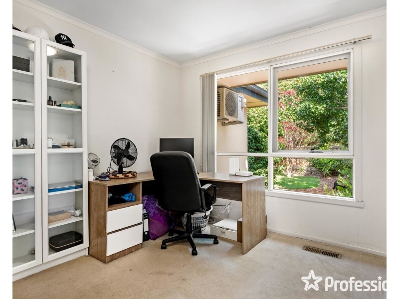 1/8 Mersey Road, Kilsyth VIC 3137