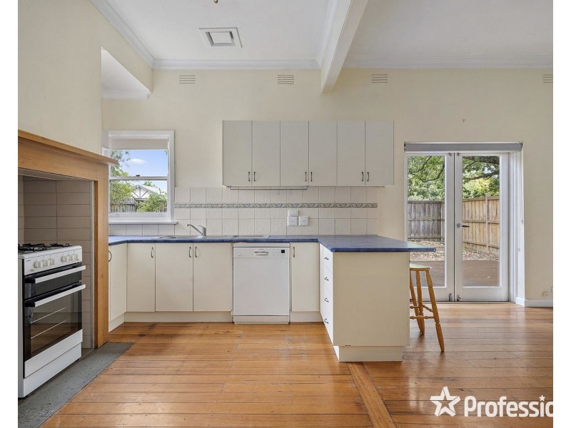 80 Hull Road, Croydon VIC 3136