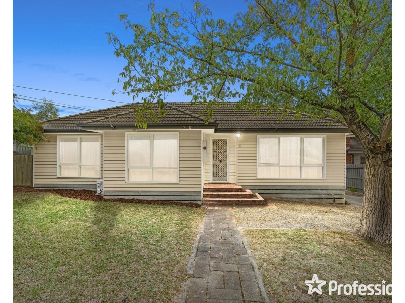 15 Kalimna Street, Mooroolbark VIC 3138