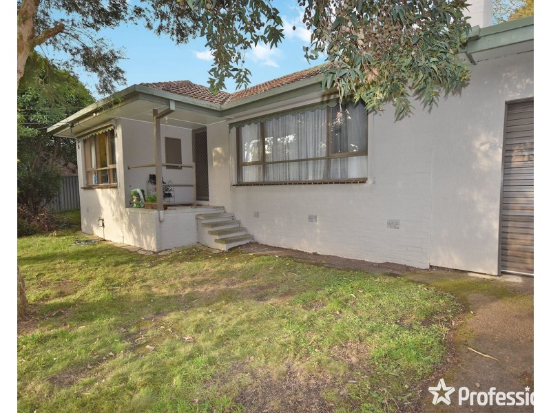 4 Powell Street, Croydon VIC 3136