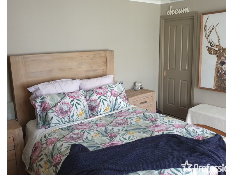 4 Powell Street, Croydon VIC 3136