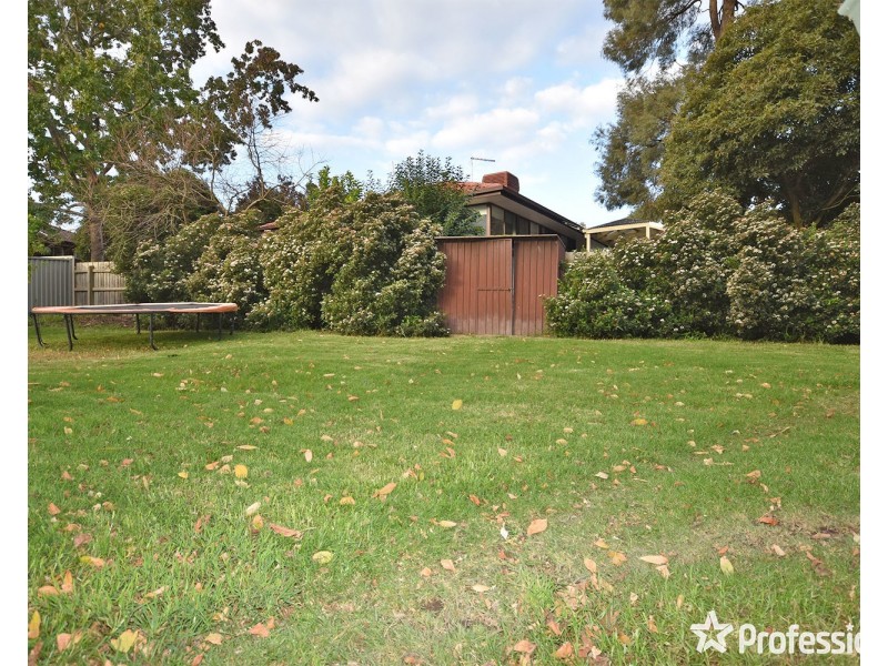 4 Powell Street, Croydon VIC 3136
