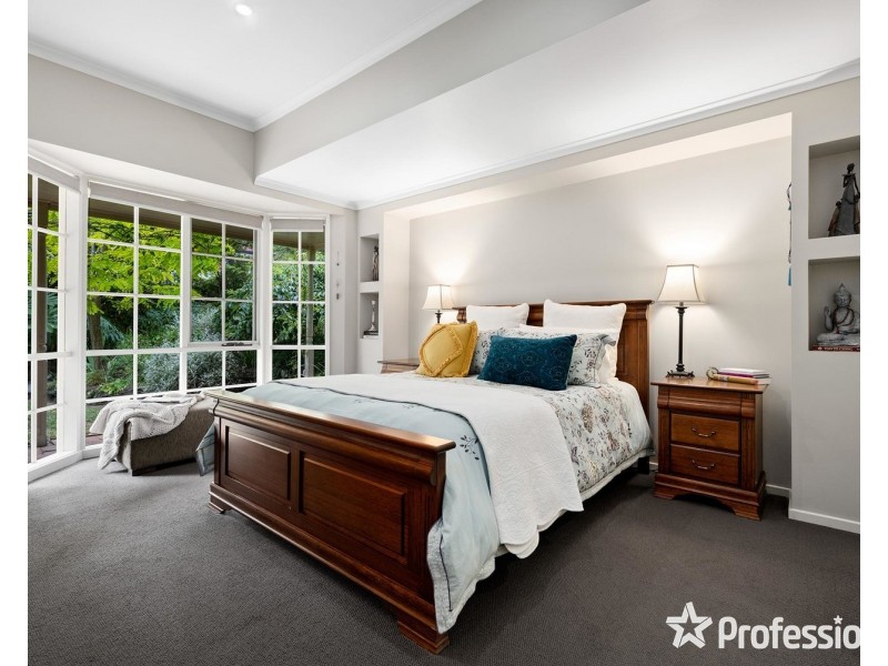 28 Great Oak Court, Mooroolbark VIC 3138