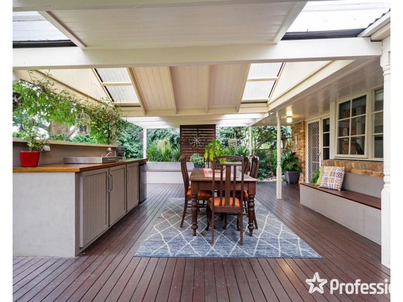 28 Great Oak Court, Mooroolbark VIC 3138