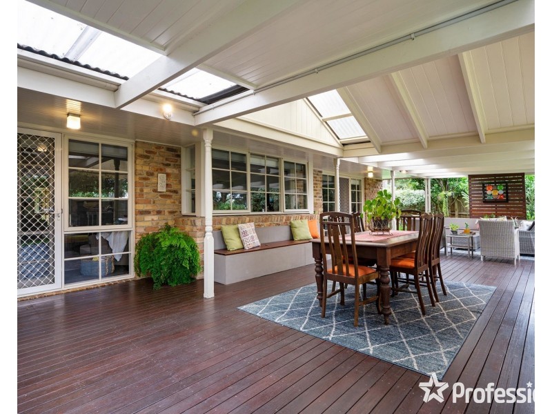 28 Great Oak Court, Mooroolbark VIC 3138