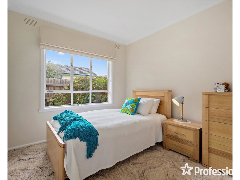 46 Longfellow Avenue, Mooroolbark VIC 3138