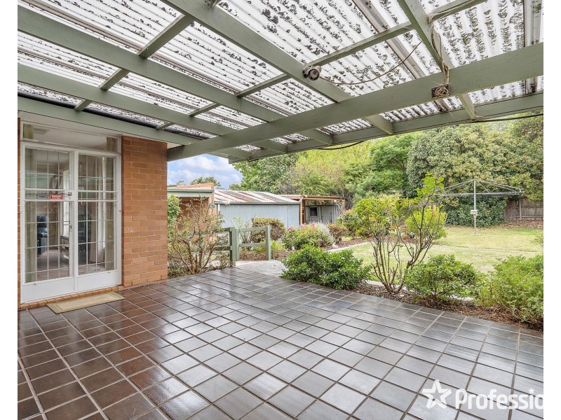 46 Longfellow Avenue, Mooroolbark VIC 3138