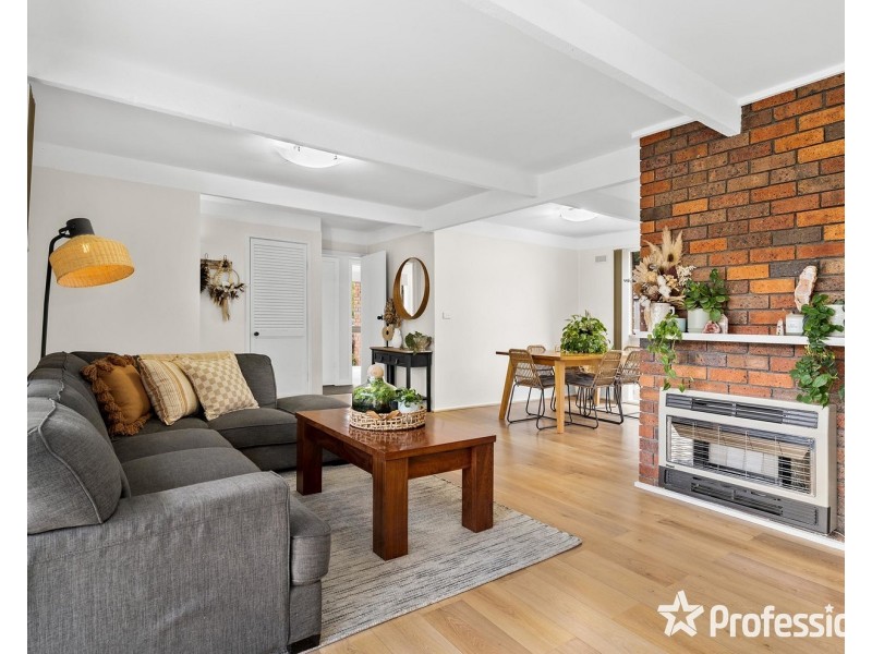 3 Drovers Walk, Chirnside Park VIC 3116