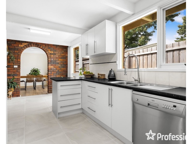 3 Drovers Walk, Chirnside Park VIC 3116