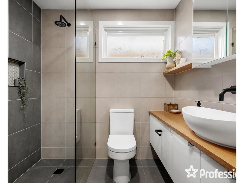 3 Drovers Walk, Chirnside Park VIC 3116