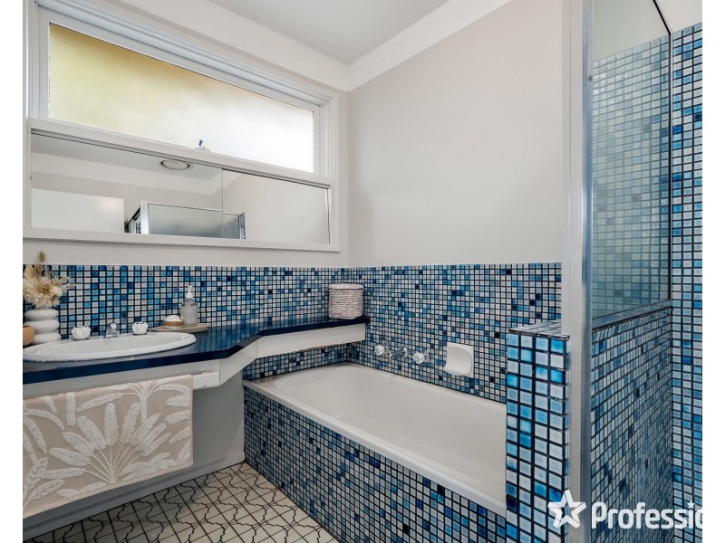 3 Drovers Walk, Chirnside Park VIC 3116