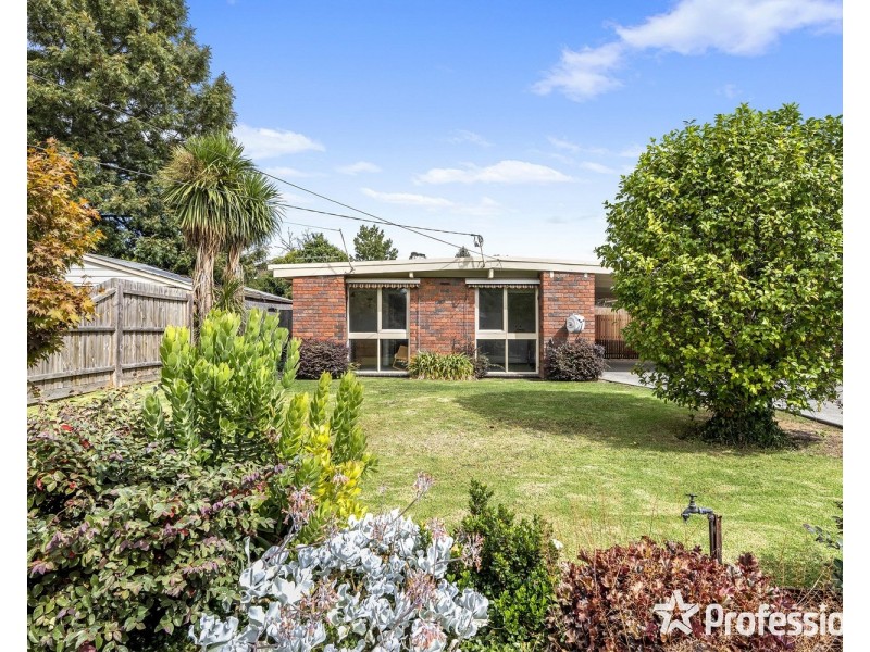3 Drovers Walk, Chirnside Park VIC 3116