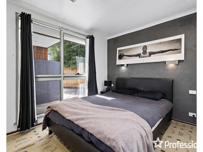 24 Arkarra Court, Mooroolbark VIC 3138