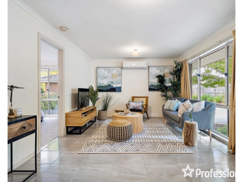 2/7 Emma Road, Croydon VIC 3136