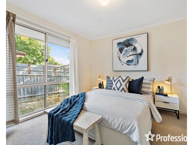 2/7 Emma Road, Croydon VIC 3136