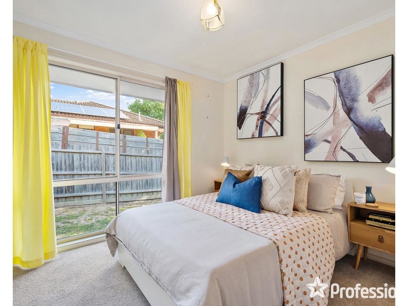 2/7 Emma Road, Croydon VIC 3136
