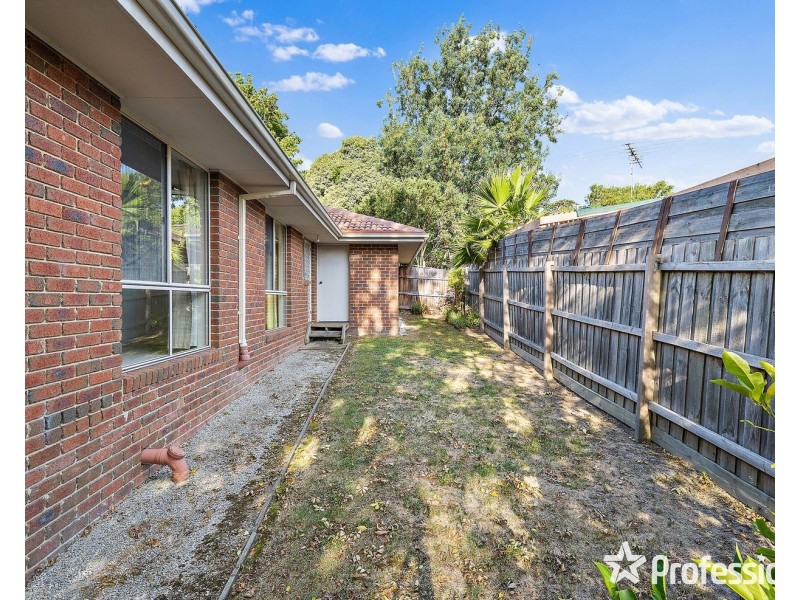 2/7 Emma Road, Croydon VIC 3136