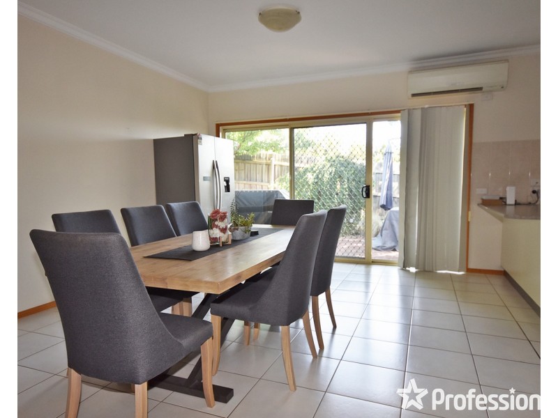 2/53 Mangans Road, Lilydale VIC 3140