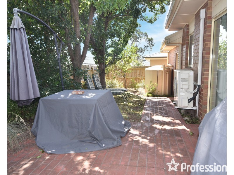 2/53 Mangans Road, Lilydale VIC 3140