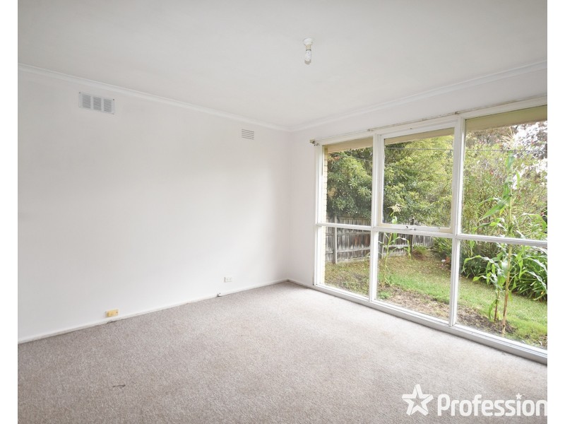 5 Milton Court, Mooroolbark VIC 3138
