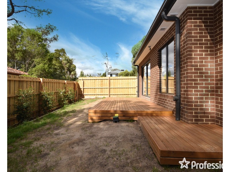 1/5 Stephen Crescent, Croydon VIC 3136