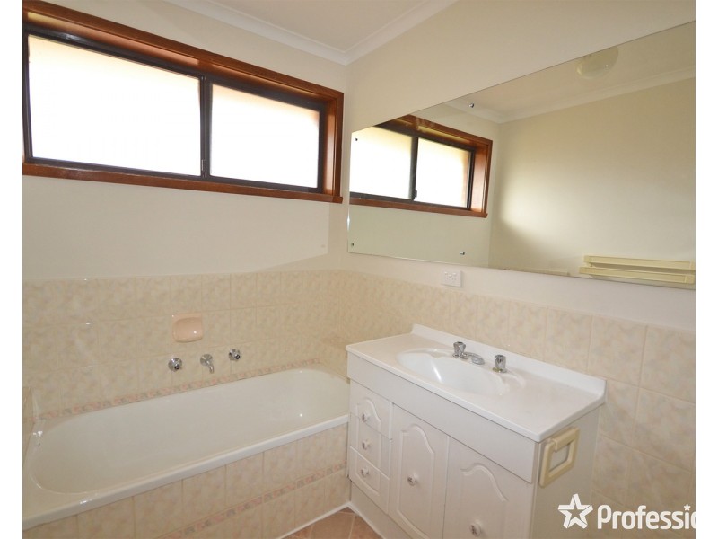 7 Highland Avenue, Croydon VIC 3136