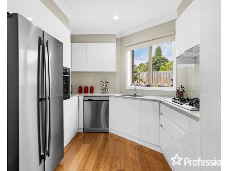 4 Raffaele Close, Lilydale VIC 3140