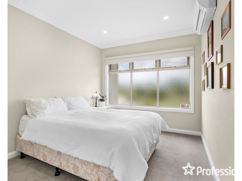 4 Raffaele Close, Lilydale VIC 3140